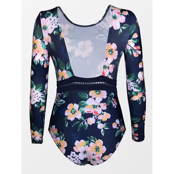 NWT Cupshe Women Swimsuits‎ Secret Garden Long Sleeve One Piece Size Medium - Picture 2 of 8